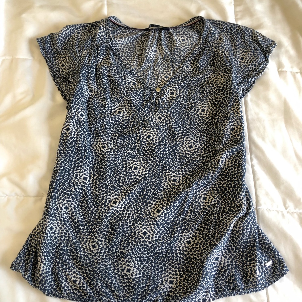 Women's Navy Floral-Print Short Sleeve Top Size S